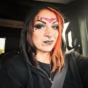 Meet your Posher, Chrissy